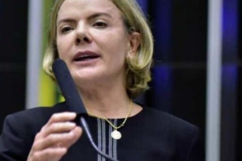 Gleisi ataca Bolsonaro por fala sobre Lula e Janja na China