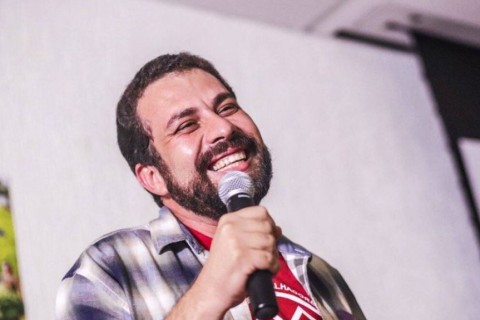 Boulos debocha de Bolsonaro e diz que espera “churrasco e cerveja” com condenação no STF