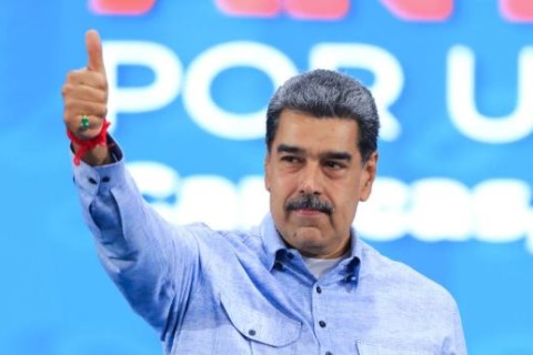 Maduro implora por ‘paz’ enquanto teme avanço militar de Donald Trump